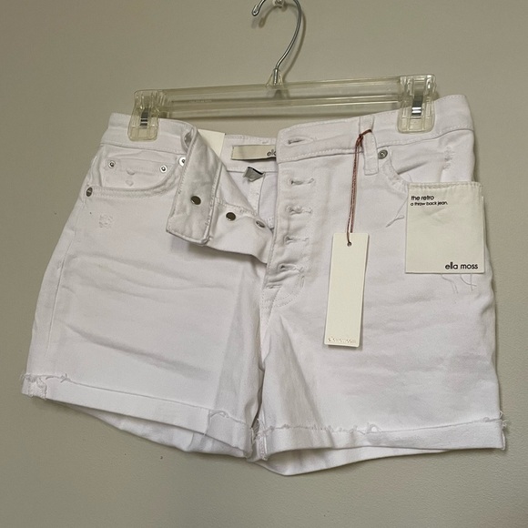 NWT- Ella Moss Cuffed Midi Shorts - White - Size 27 - Picture 2 of 4